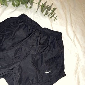 💫 Cute Nike Running short Basic